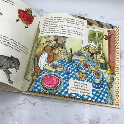 The Once-Upon-a-Time Scratch and Sniff Book by Ruthana Long [FIRST EDITION] 1978 • Golden Press *See Condition