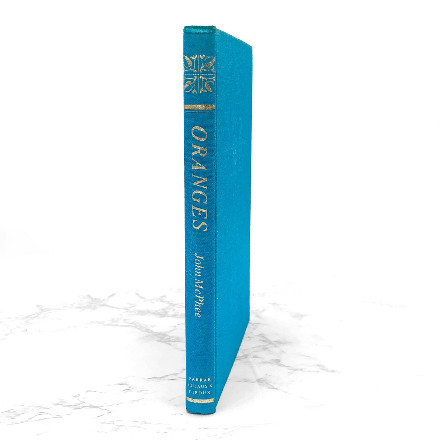 Oranges by John McPhee [FIRST EDITION] • 5th Printing / 1978 • Farrar Straus & Giroux