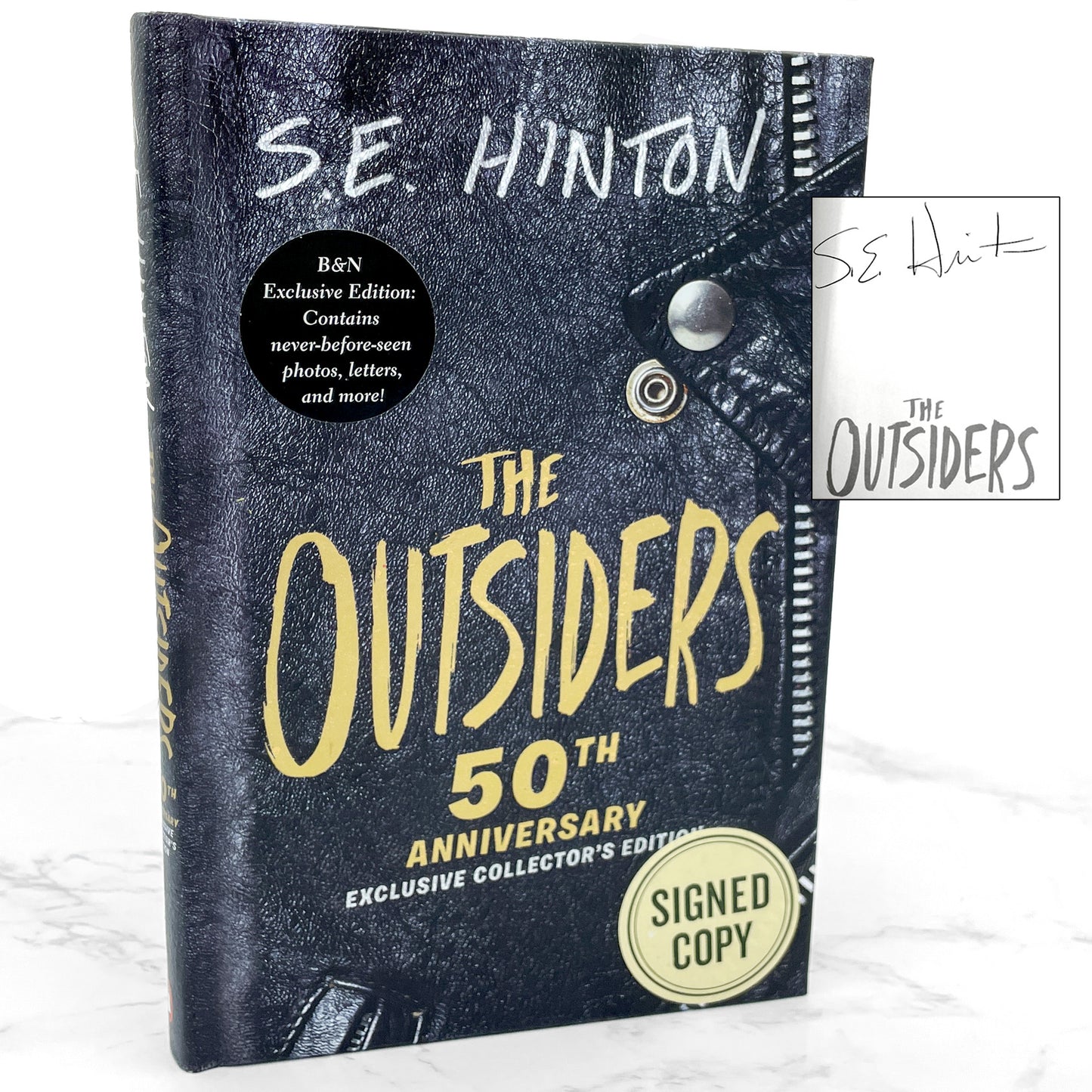 The Outsiders by S.E. Hinton SIGNED! [EXCLUSIVE COLLECTOR'S EDITION] 2017 • Rare 50th Anniversary Hardcover Variant • Penguin