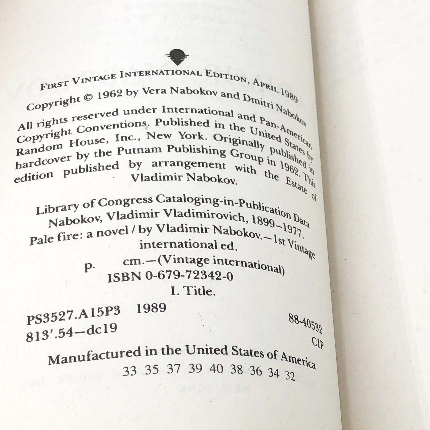 Pale Fire by Vladimir Nabokov [TRADE PAPERBACK] • Vintage International