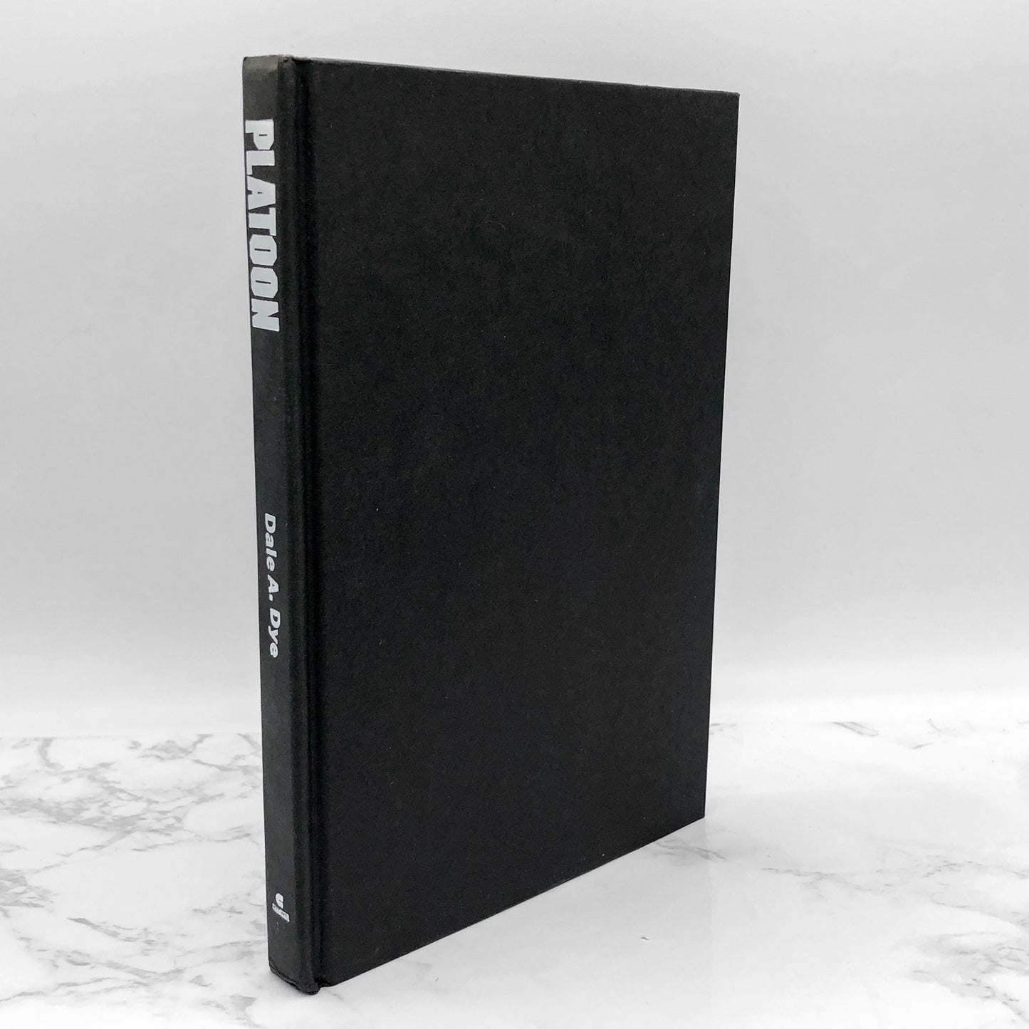 Platoon: A Novel by Dale A. Dye [1986 HARDCOVER] • Charter Books