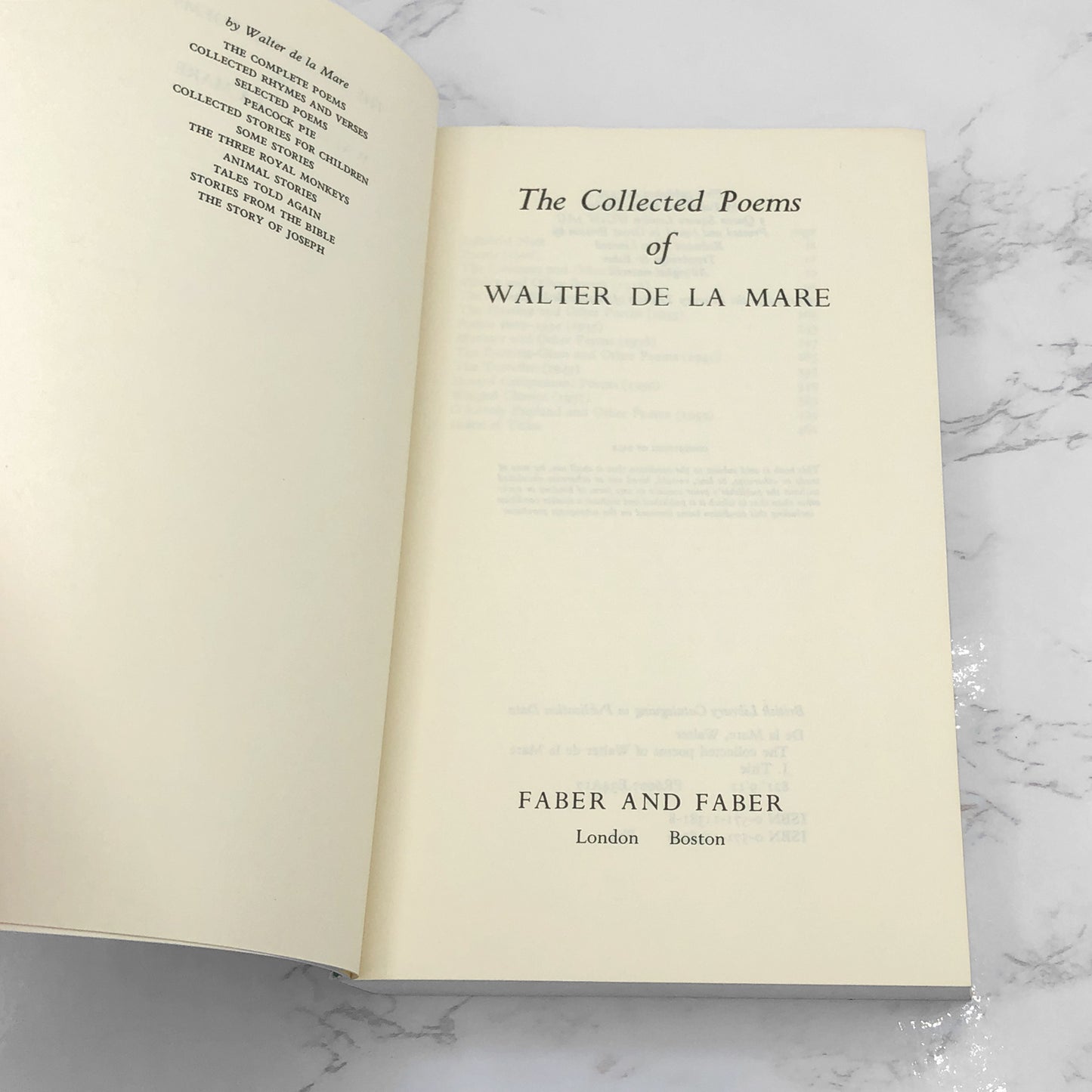 The Collected Poems of Walter de La Mare [U.K. FIRST EDITION PAPERBACK] 1979 • Faber & Faber