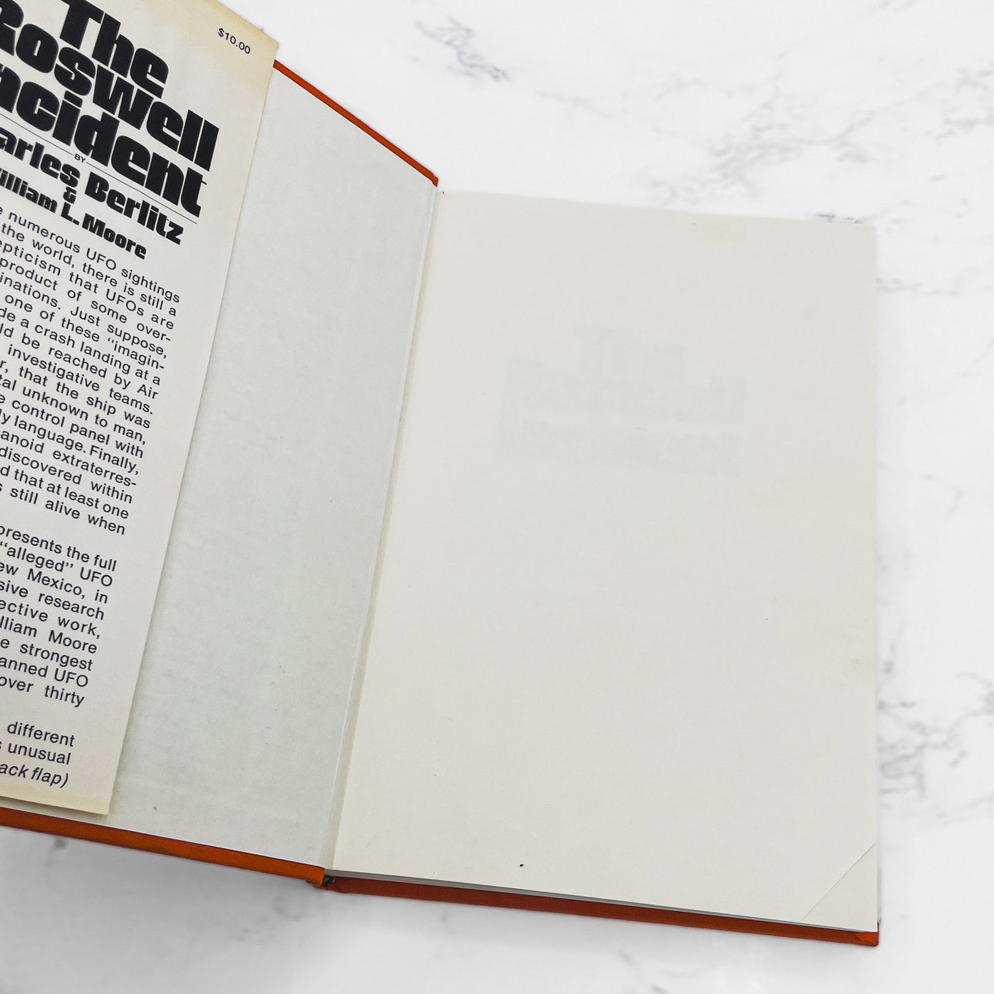 The Roswell Incident by Charles Berlitz & William L. Moore [FIRST EDITION] 1980 • Grosset & Dunlap