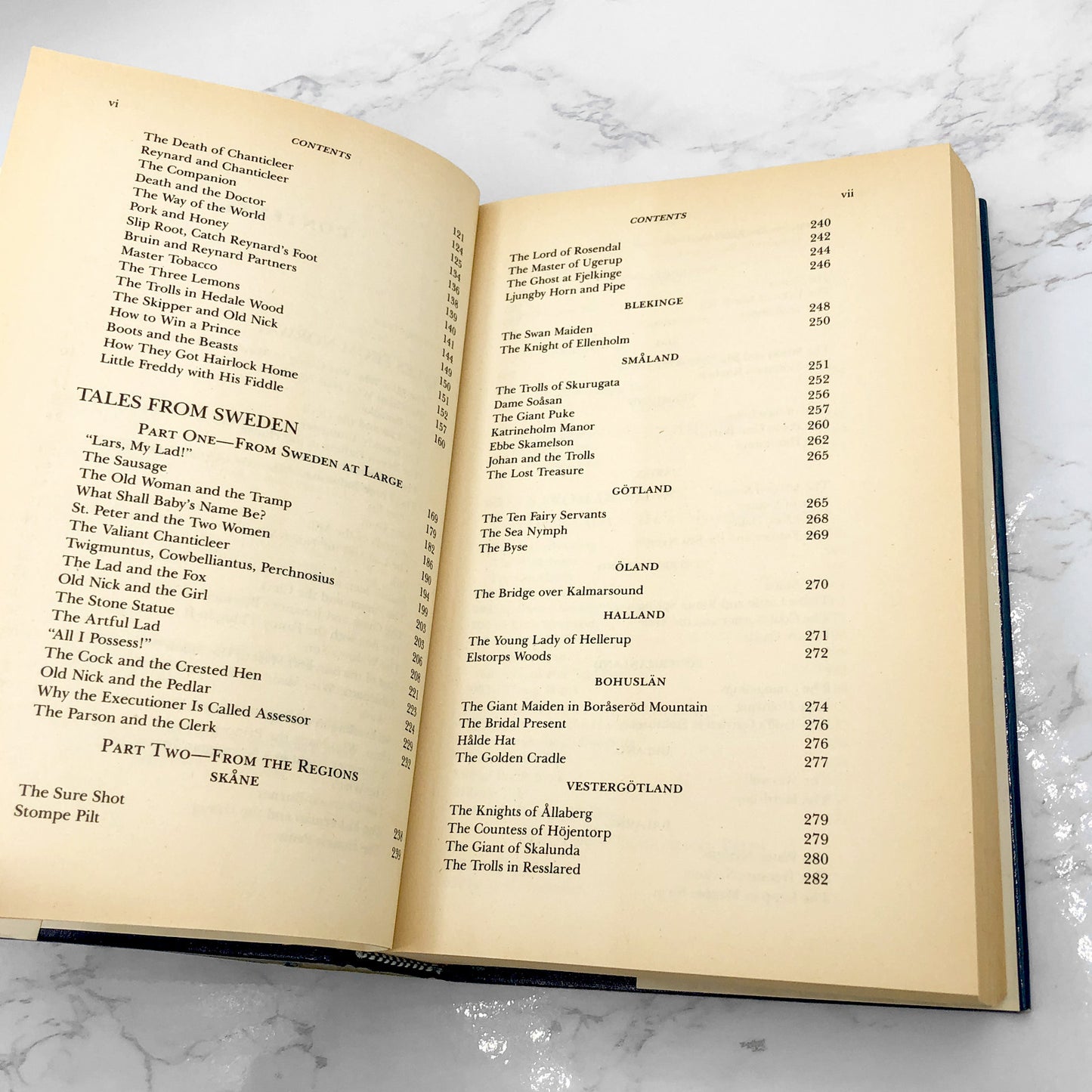 Scandinavian Folk & Fairy Tales: Tales From Norway, Sweden, Denmark, Finland & Iceland [FIRST EDITION] 1984 • Avenel Books