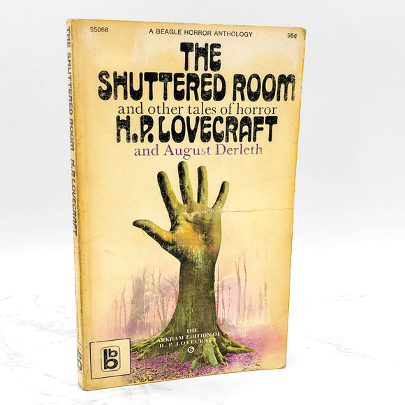 The Shuttered Room & Other Tales of Horror by H.P. Lovecraft and August Derleth [FIRST PAPERBACK PRINTING] 1971 • Beagle Books