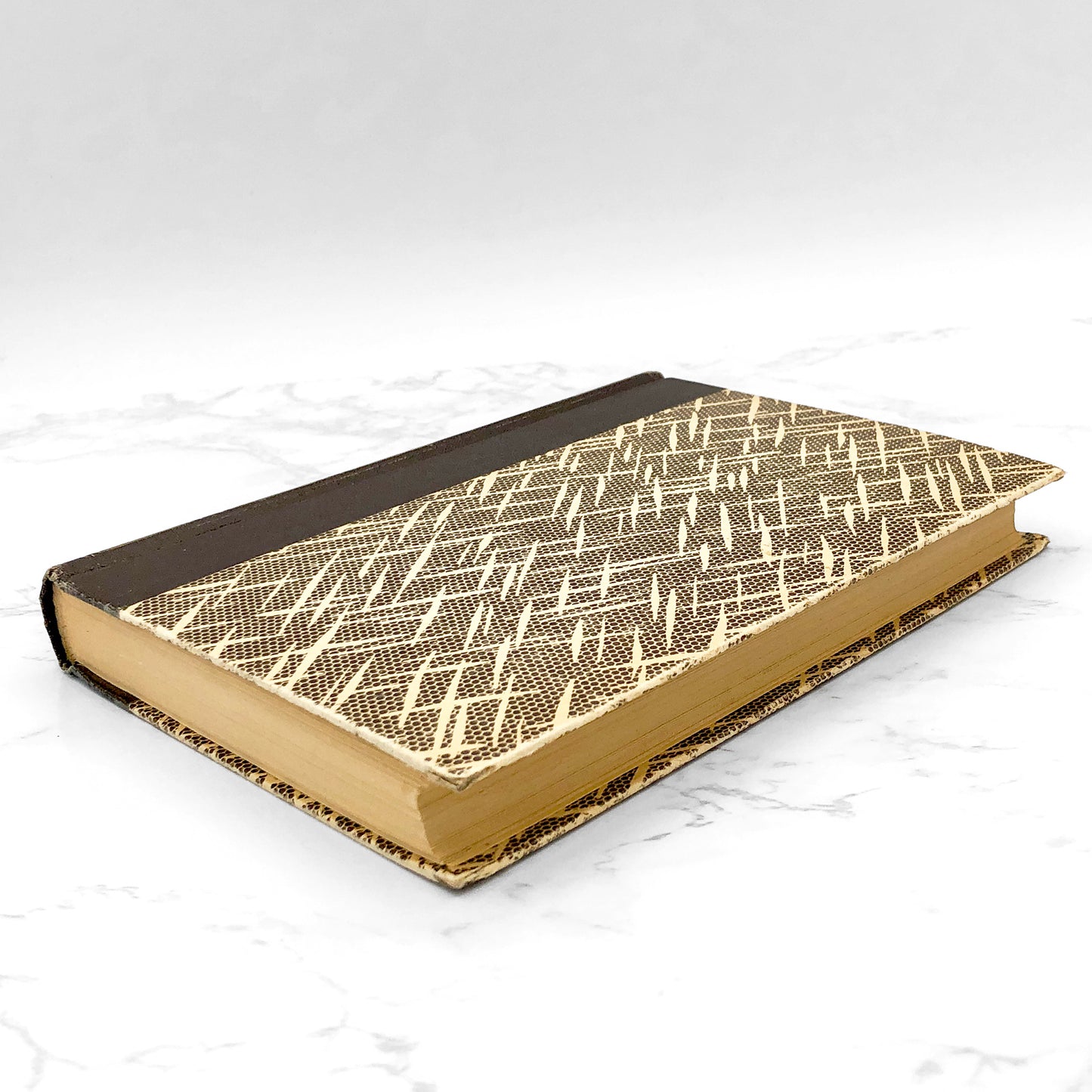 Silas Marner: The Weaver of Raveloe by George Eliot [ANTIQUE HARDCOVER] • Books Inc.