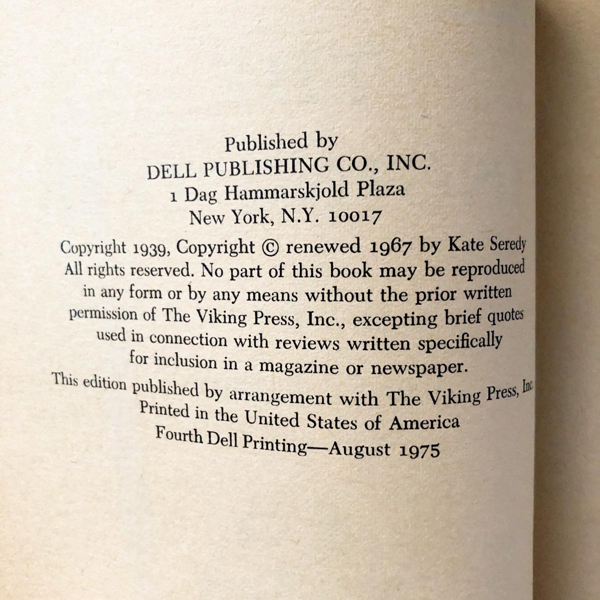 The Singing Tree by Kate Seredy [TRADE PAPERBACK] 1975 • Dell-Yearling