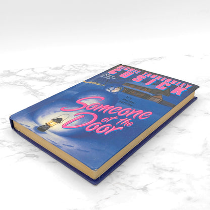 Someone at the Door by Richie Tankersley Cusick [TURTLEBACK HARDCOVER] 1994 • Archway