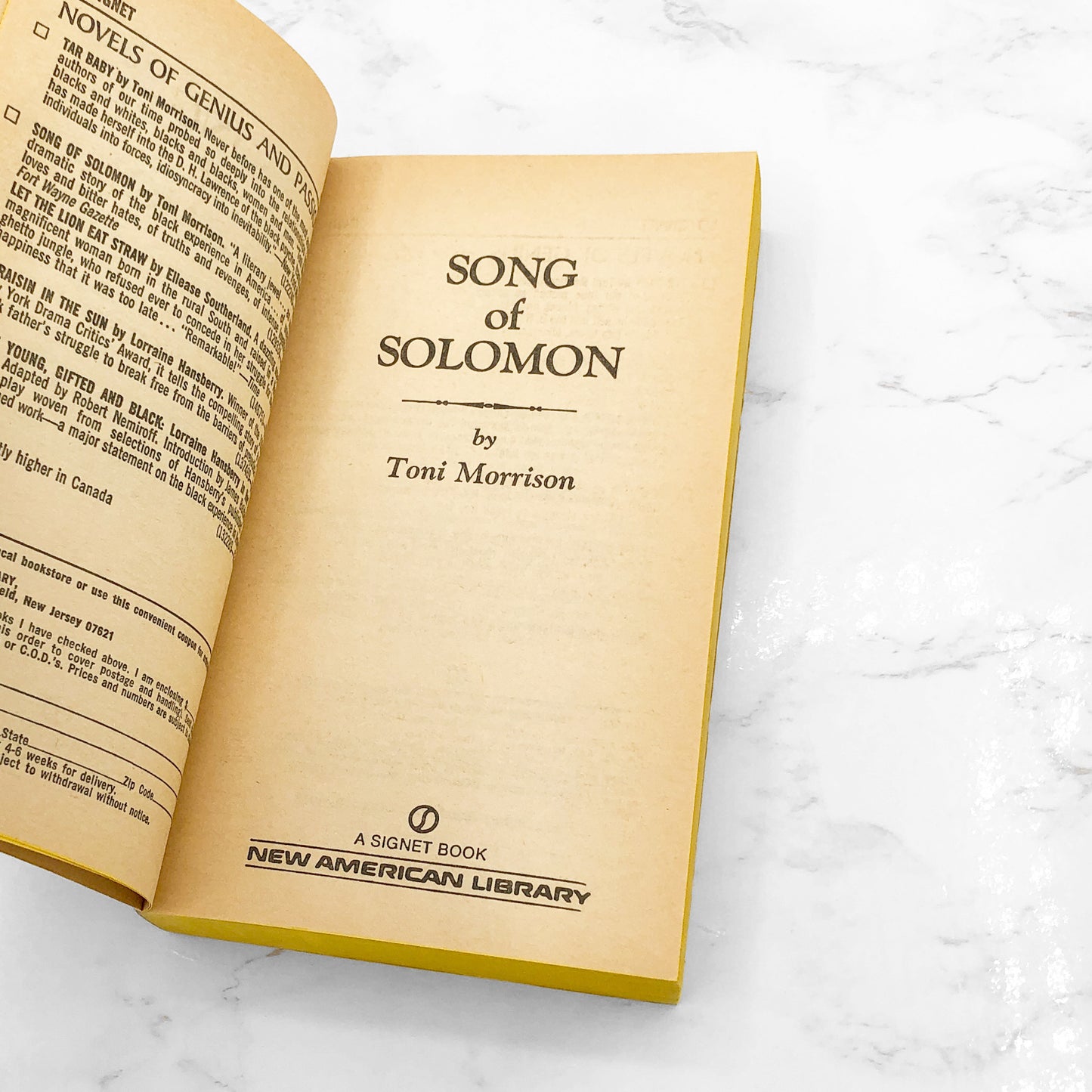 Song of Solomon by Toni Morrison [1978 PAPERBACK] • Signet