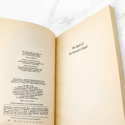 The Spell of the Sorcerer's Skull by John Bellairs [FIRST PAPERBACK EDITION] 1988 • Bantam Skylark