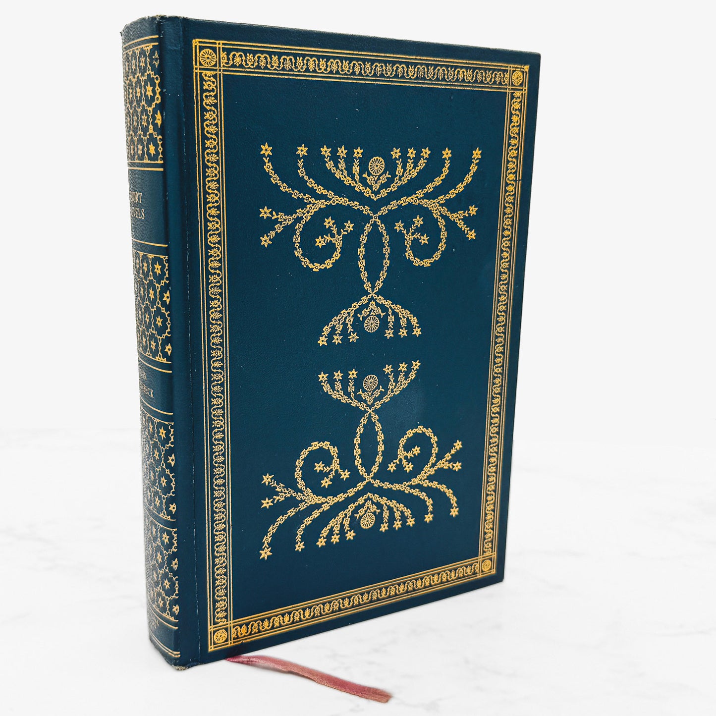 The Short Novels of John Steinbeck [1963 HARDCOVER] • International Collectors Library