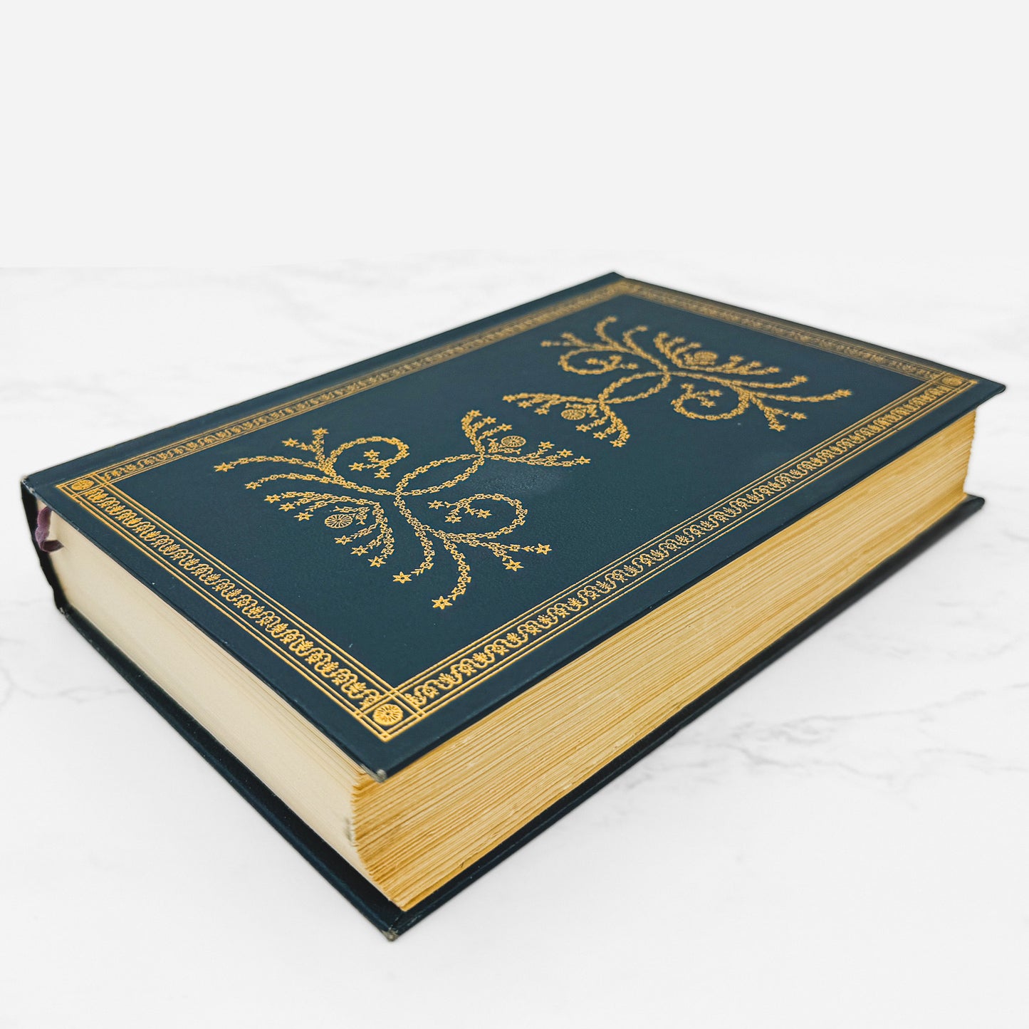 The Short Novels of John Steinbeck [1963 HARDCOVER] • International Collectors Library