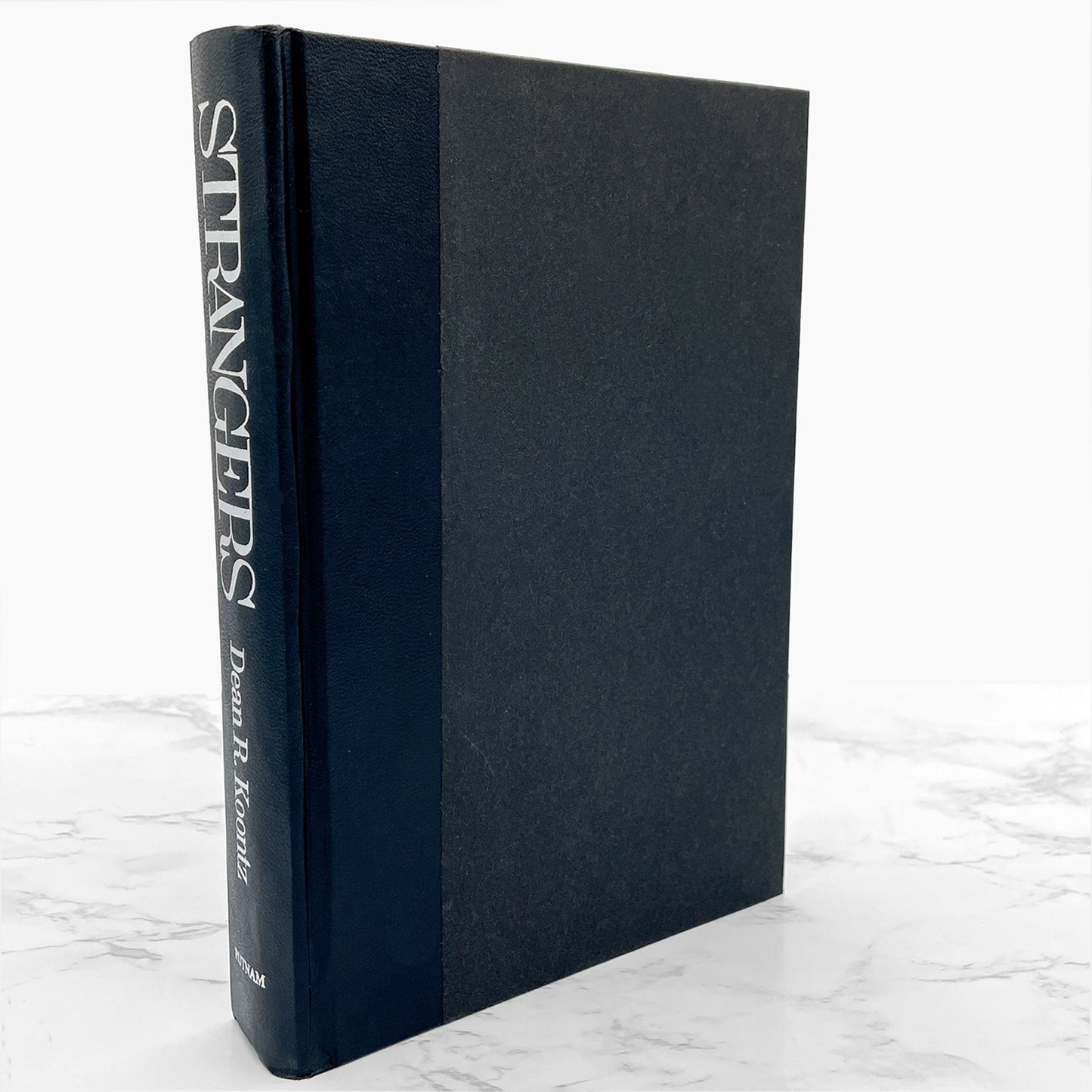 Strangers by Dean Koontz [1986 HARDCOVER] BCE • G.P. Putnam's Sons