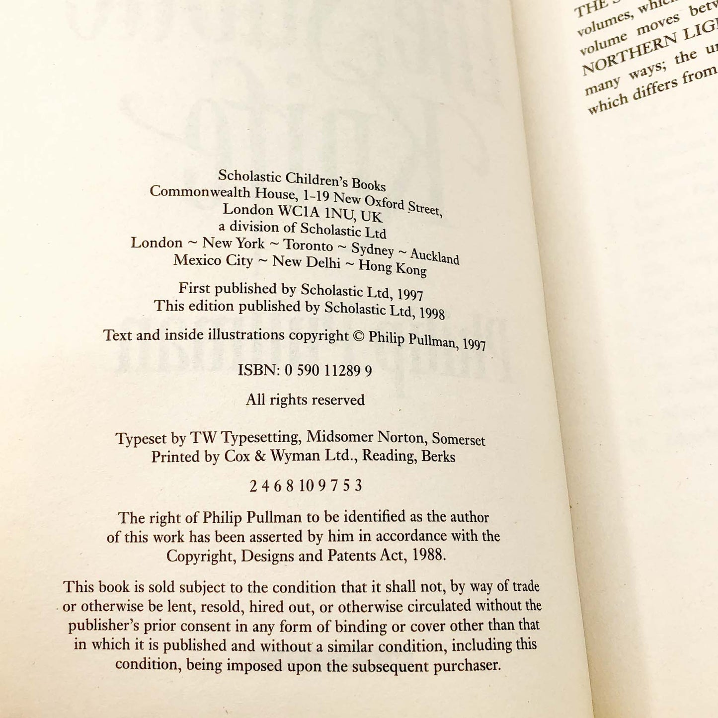 The Subtle Knife by Philip Pullman [FIRST U.K. PAPERBACK EDITION] 1998 • Point • His Dark Materials #2