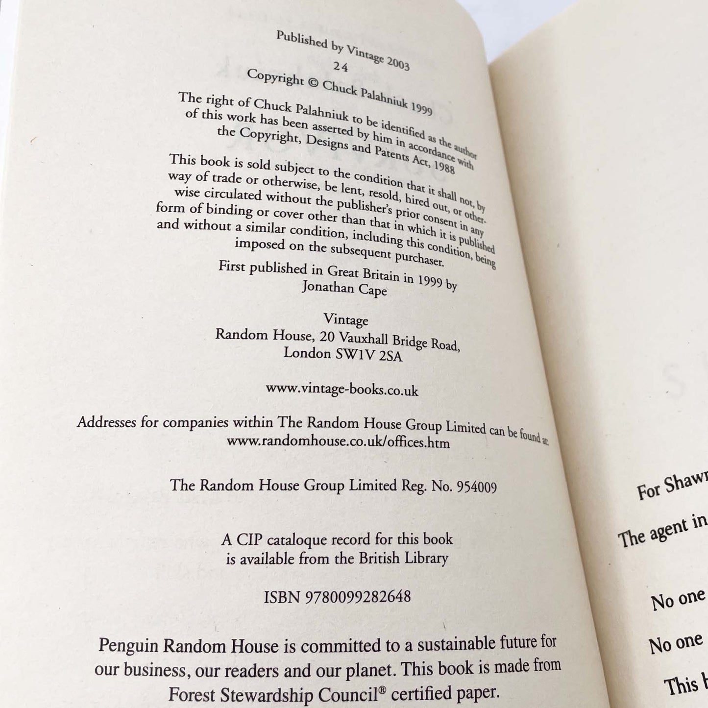 Survivor by Chuck Palahniuk [U.K. TRADE PAPERBACK] 2003 • Vintage Books