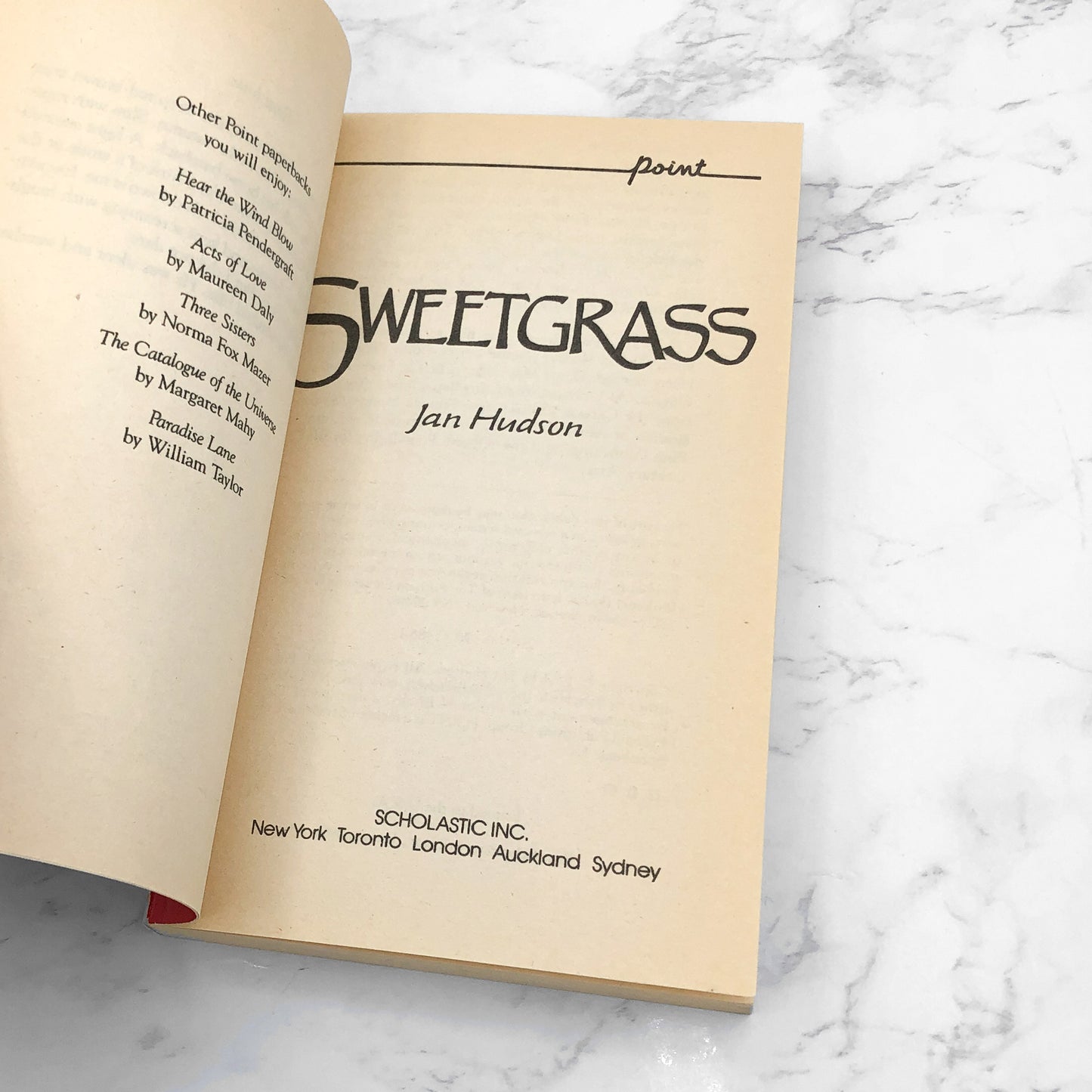 Sweetgrass by Jan Hudson [1991 PAPERBACK] • Point Fiction