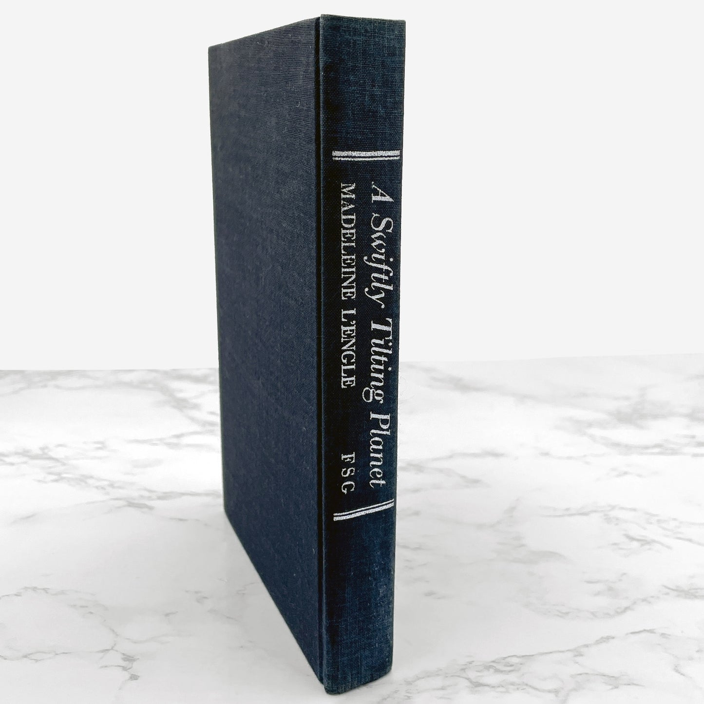 A Swiftly Tilting Planet by Madeleine L'Engle [FIRST EDITION] 1980 • 6th Print • FSG *See Condition!