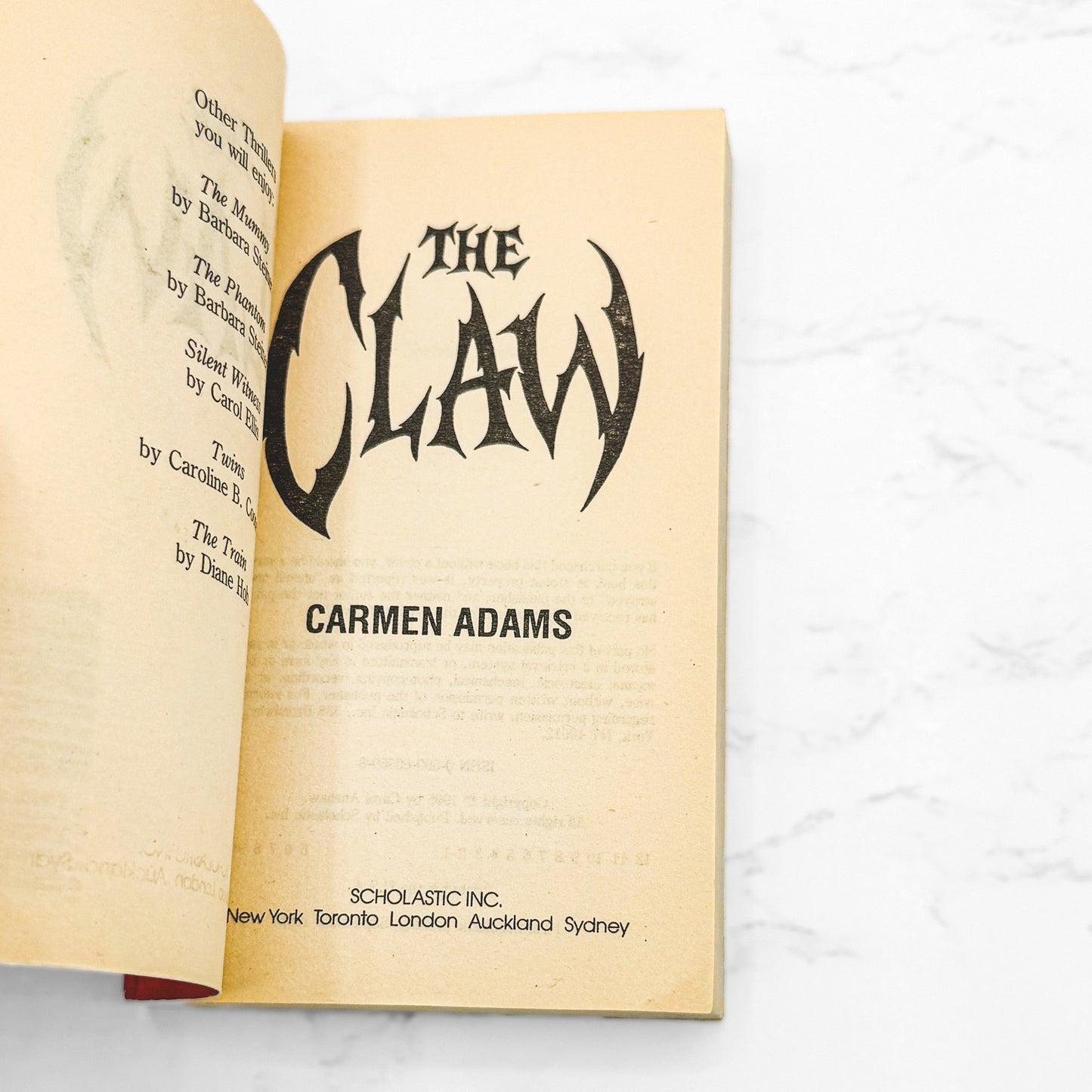 The Claw by Carmen Adams [FIRST PAPERBACK PRINTING] 1995 • Point Horror