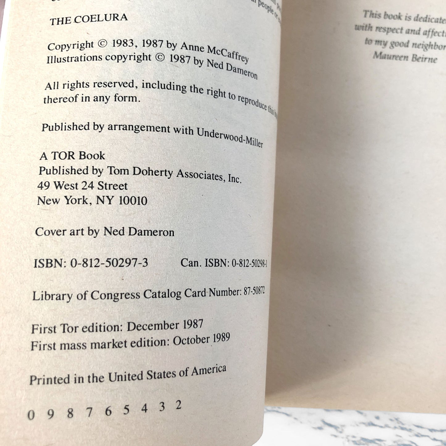 The Coelura by Anne McCaffrey [FIRST PAPERBACK EDITION] 1989 • TOR