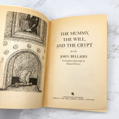 The Mummy, the Will and the Crypt by John Bellairs [FIRST PAPERBACK EDITION] 1985 • Bantam *See condition