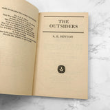 The Outsiders by S.E. Hinton [MOVIE TIE-IN PAPERBACK] 1982 • Laurel-Leaf • Rare!
