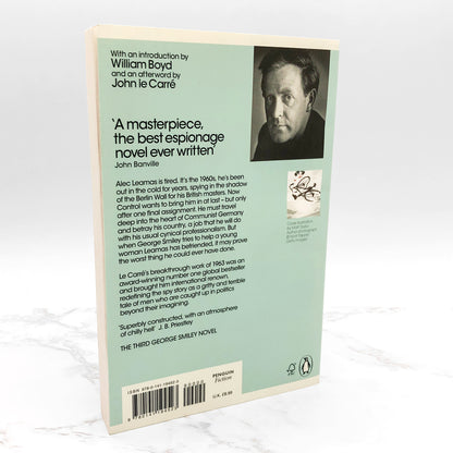 The Spy Who Came in From the Cold by John le Carré [U.K TRADE PAPERBACK] 2014 • Penguin Classics