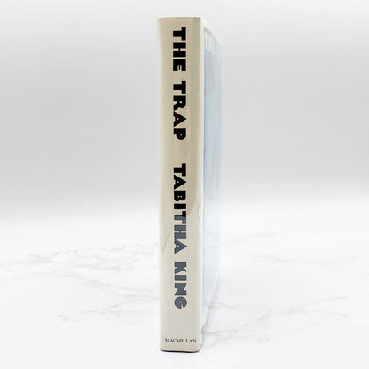 The Trap by Tabitha King [1985 HARDCOVER] • Macmillan