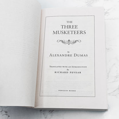 The Three Musketeers by Alexandre Dumas [DELUXE EDITION PAPERBACK] 2007 • Penguin Classics