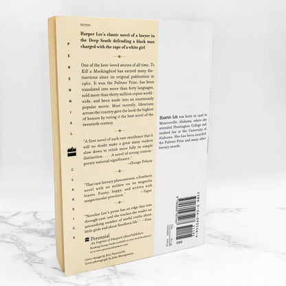 To Kill a Mockingbird by Harper Lee [TRADE PAPERBACK] 2002 • Perennial Classics