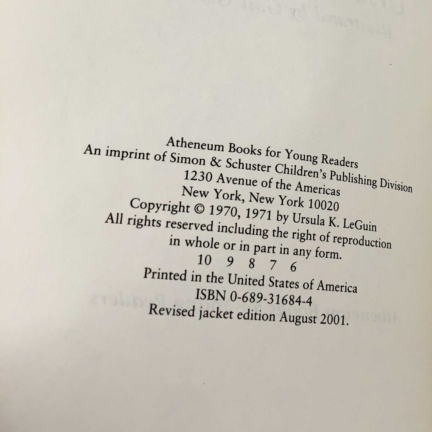 The Tombs of Atuan by Ursula K. Le Guin [HARDCOVER RE-PRINT] 2001 • Atheneum • Earthsea #2