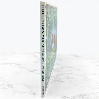 Town Mouse, Country Mouse by Jan Brett [FIRST EDITION • FIRST PRINTING] 1994 • G.P. Putnam's Sons
