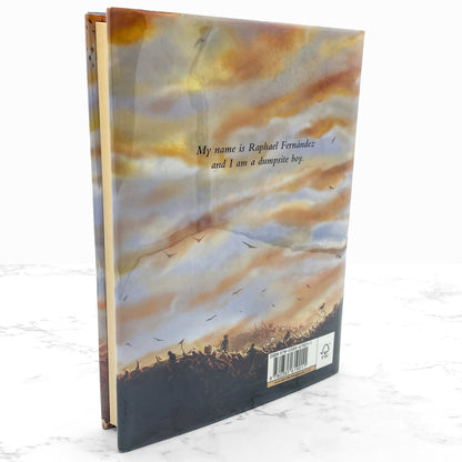 Trash by Andy Mulligan SIGNED! [LIMITED U.K. FIRST EDITION • FIRST PRINTING] 2010 • David Fickling Books