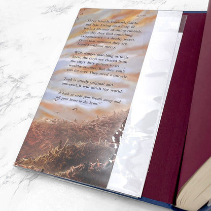 Trash by Andy Mulligan SIGNED! [LIMITED U.K. FIRST EDITION • FIRST PRINTING] 2010 • David Fickling Books