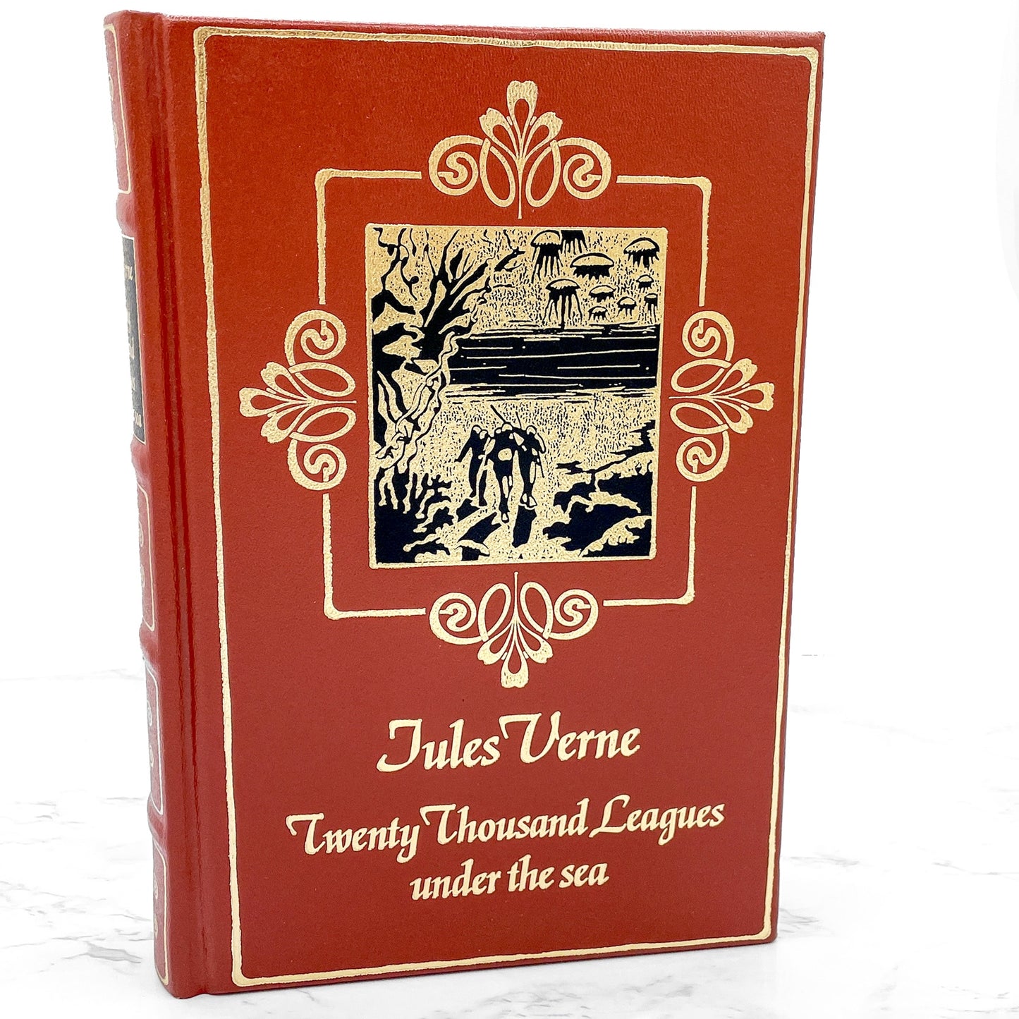 Twenty Thousand Leagues Under the Sea by Jules Verne [LEATHER-BOUND HARDCOVER] 1986 • The Booklovers Library
