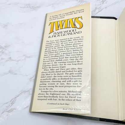 Twins by Bari Wood & Jack Geasland [1977 HARDCOVER] • BCE • G.P. Putnam's Sons