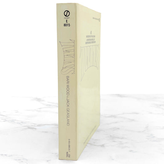 Twins by Bari Wood & Jack Geasland [FIRST PAPERBACK PRINTING] 1978 • Signet • Dead Ringers