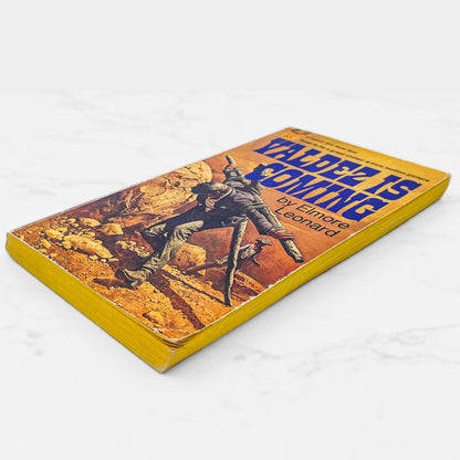 Valdez is Coming by Elmore Leonard [FIRST EDITION] 1970 • Fawcett Crest