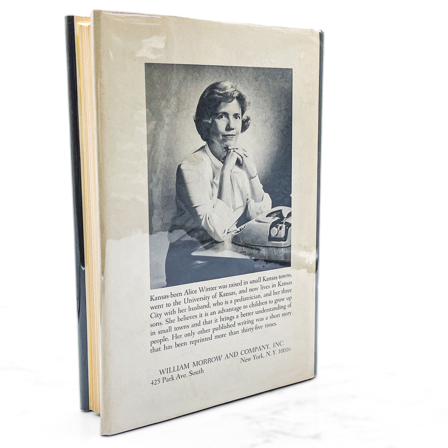 The Velvet Bubble by Alice Winter SIGNED! [FIRST EDITION] 1965 • William Morrow