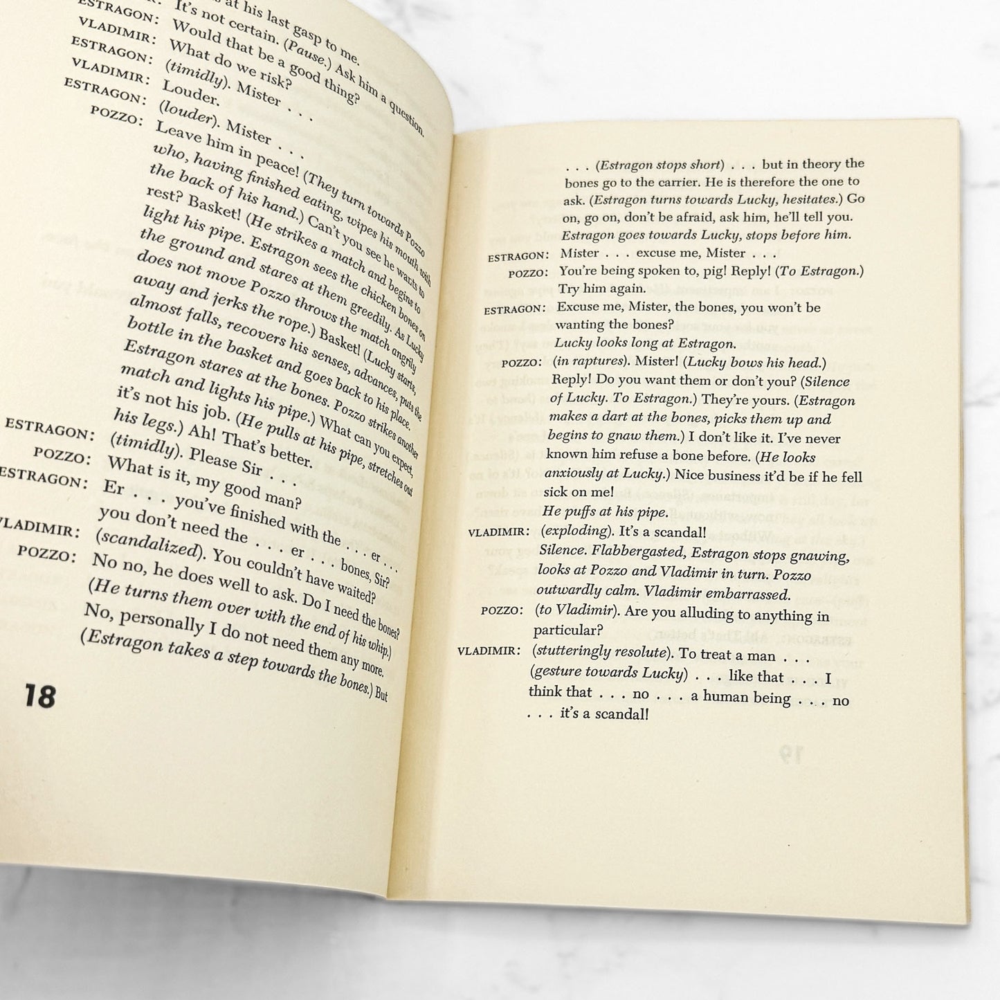 Waiting for Godot by Samuel Beckett [FIRST EDITION] 1954 • 17th Printing • Grove Press