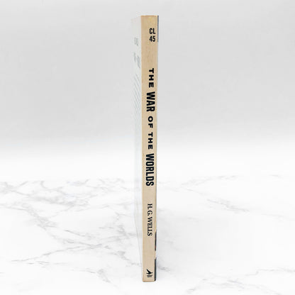 The War of the Worlds by H.G. Wells [1964 PAPERBACK] • Airmont