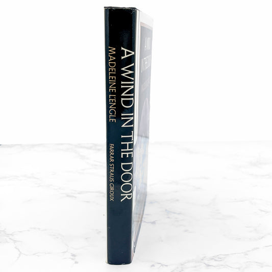 A Wind in the Door by Madeleine L'Engle [FIRST EDITION • SECOND STATE] 1981 • 10th Printing • FSG