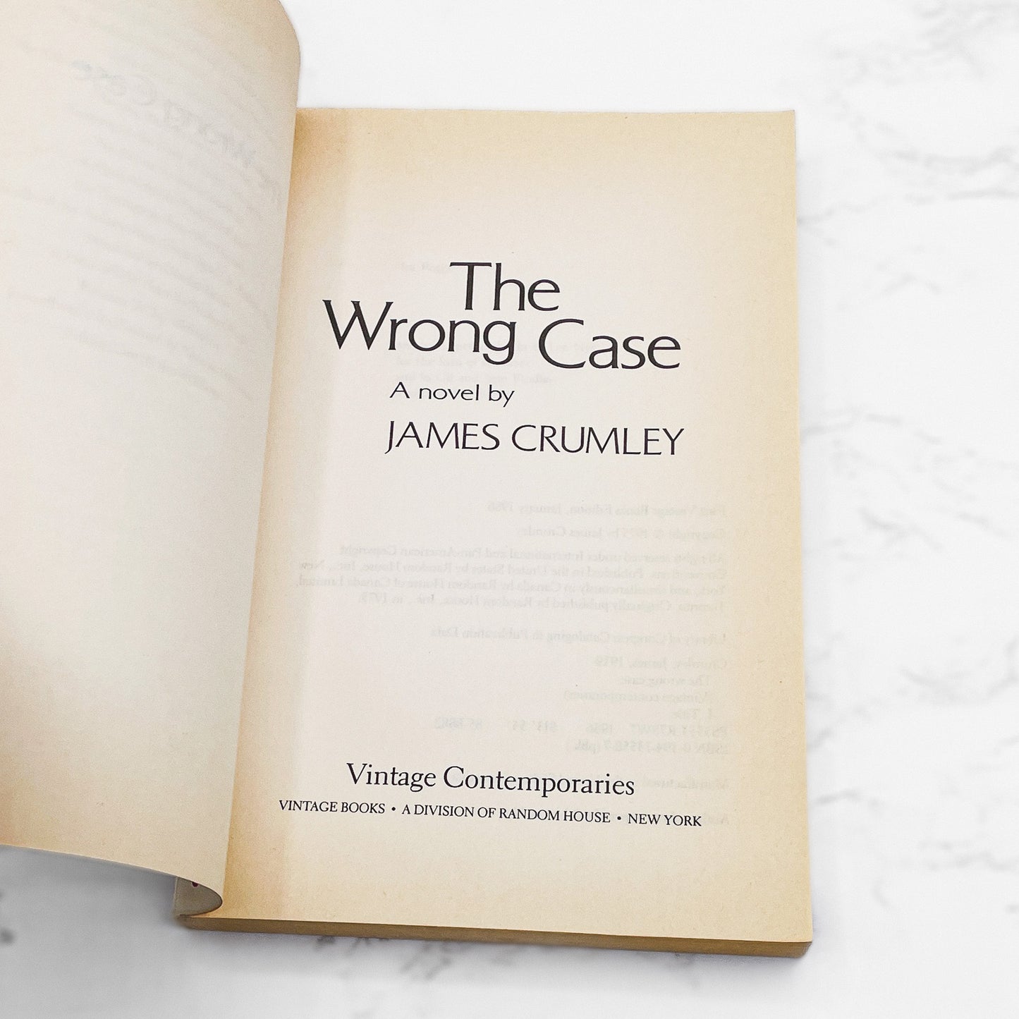 The Wrong Case by James Crumley [TRADE PAPERBACK] 1986 • Vintage Contemporaries