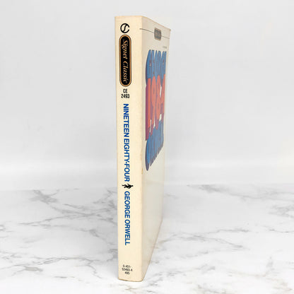 1984 by George Orwell [VINTAGE 1984 PAPERBACK]