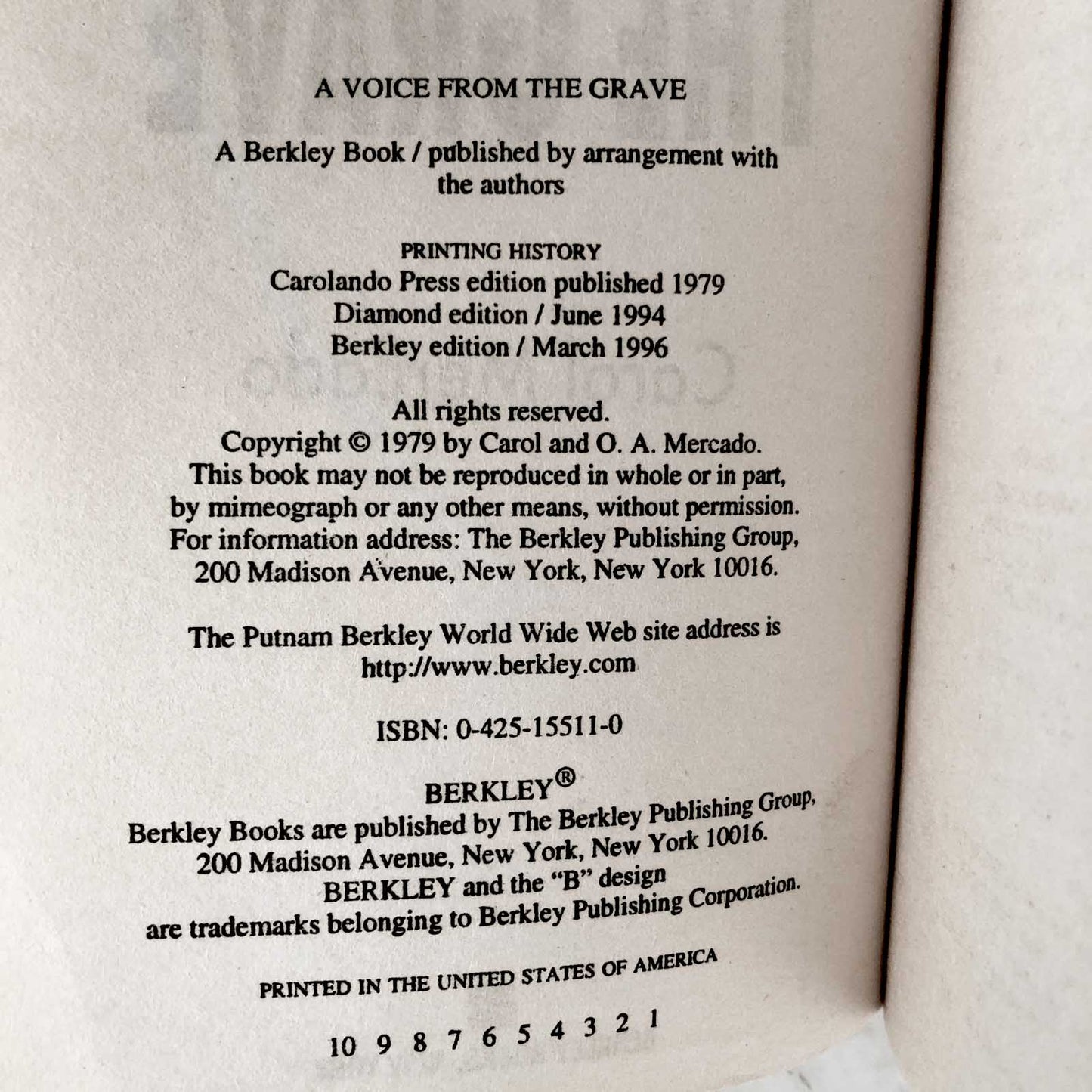 A Voice from the Grave by Carol Mercado [1996 PAPERBACK]