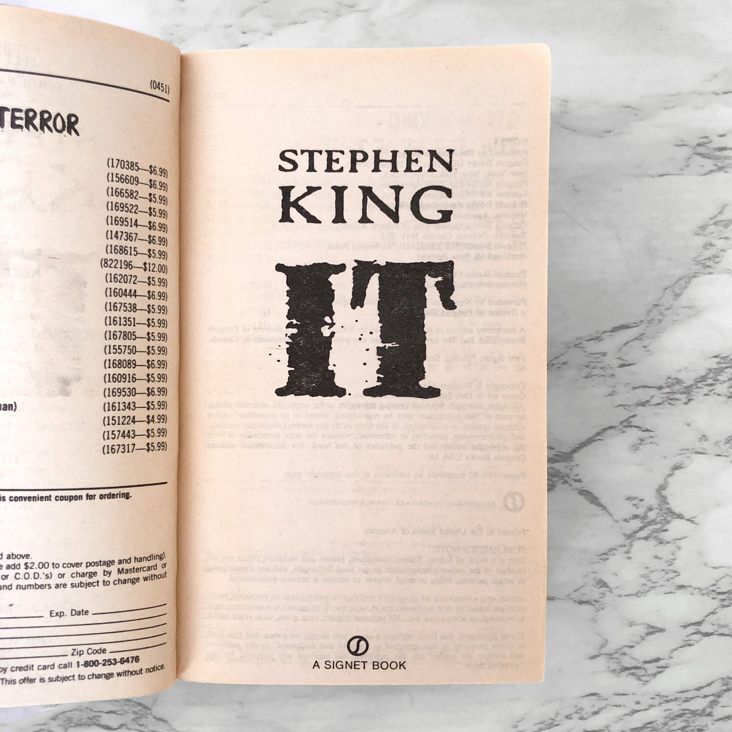 IT by Stephen King [1990 PAPERBACK]