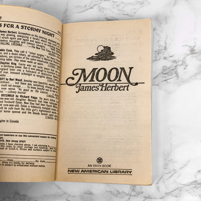 Moon by James Herbert [FIRST PAPERBACK PRINTING] 1987 • Onyx Horror