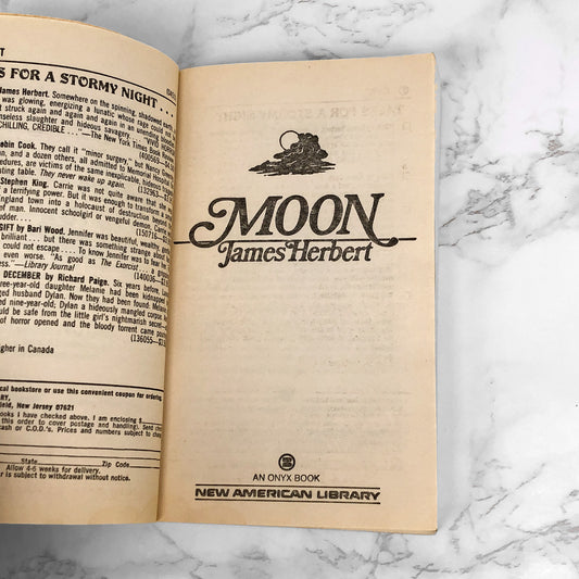 Moon by James Herbert [FIRST PAPERBACK PRINTING] 1987 • Onyx Horror