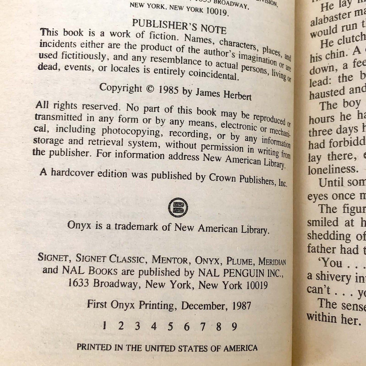 Moon by James Herbert [FIRST PAPERBACK PRINTING] 1987 • Onyx Horror