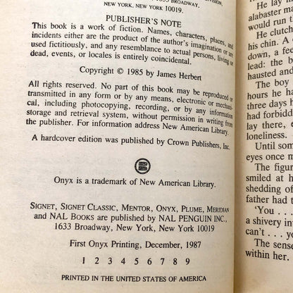 Moon by James Herbert [FIRST PAPERBACK PRINTING] 1987 • Onyx Horror