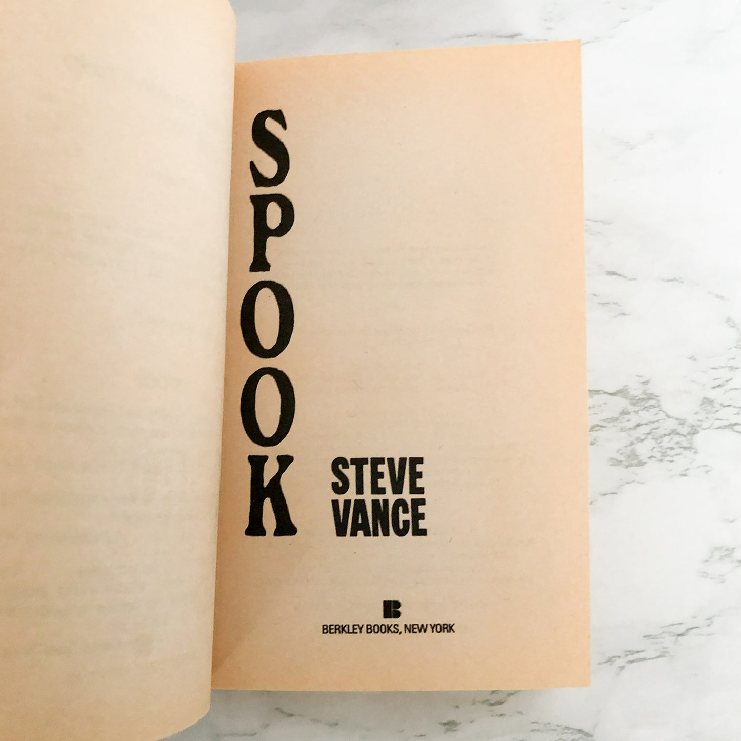 Spook by Steve Vance [FIRST PAPERBACK PRINTING / 1991]